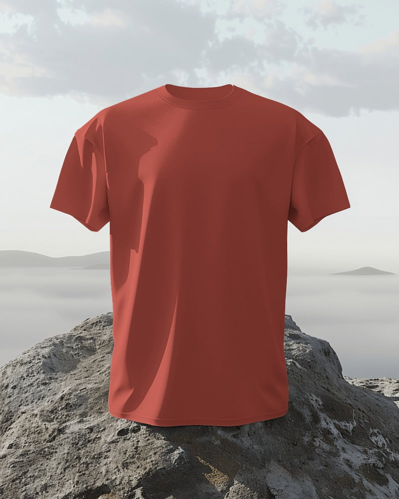 Men Solid Red Regular T-Shirt.