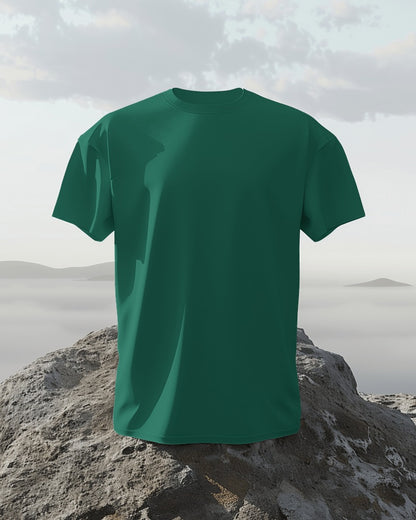 Men Solid Green Regular T-Shirt.