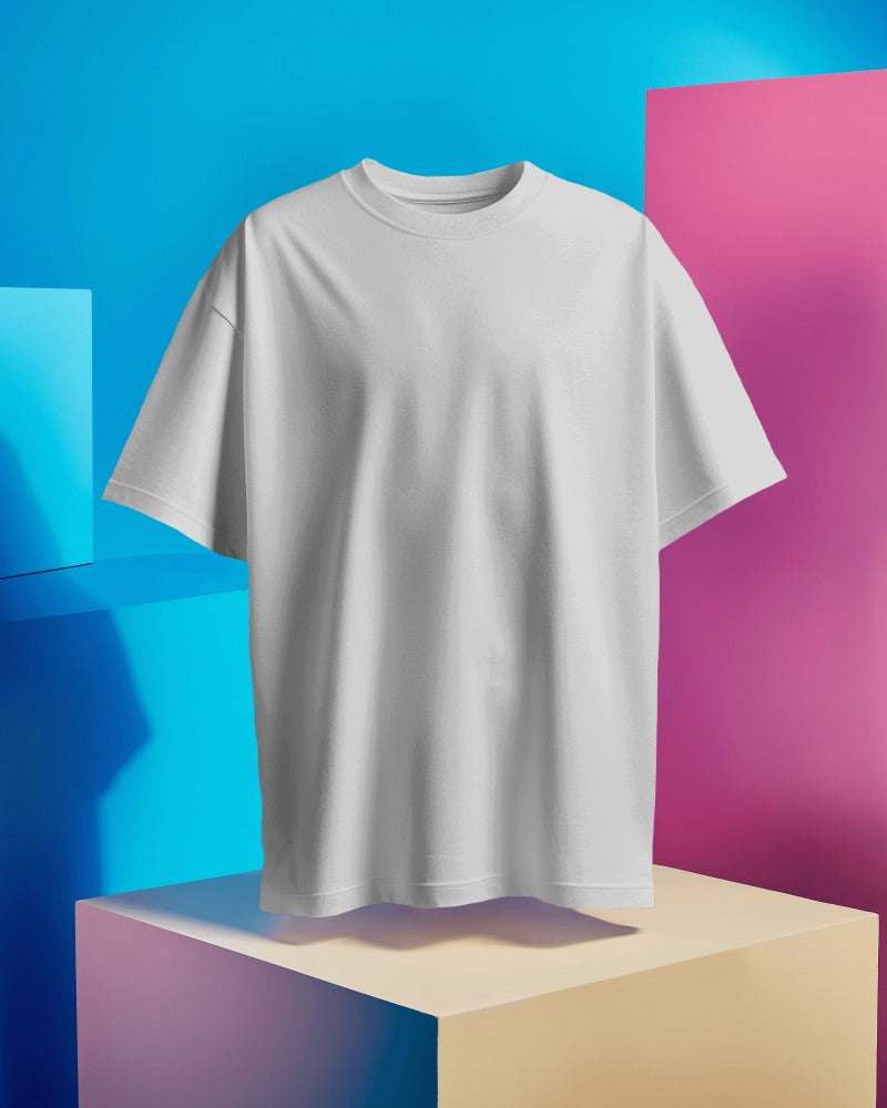 Men Solid White Regular T-Shirt.